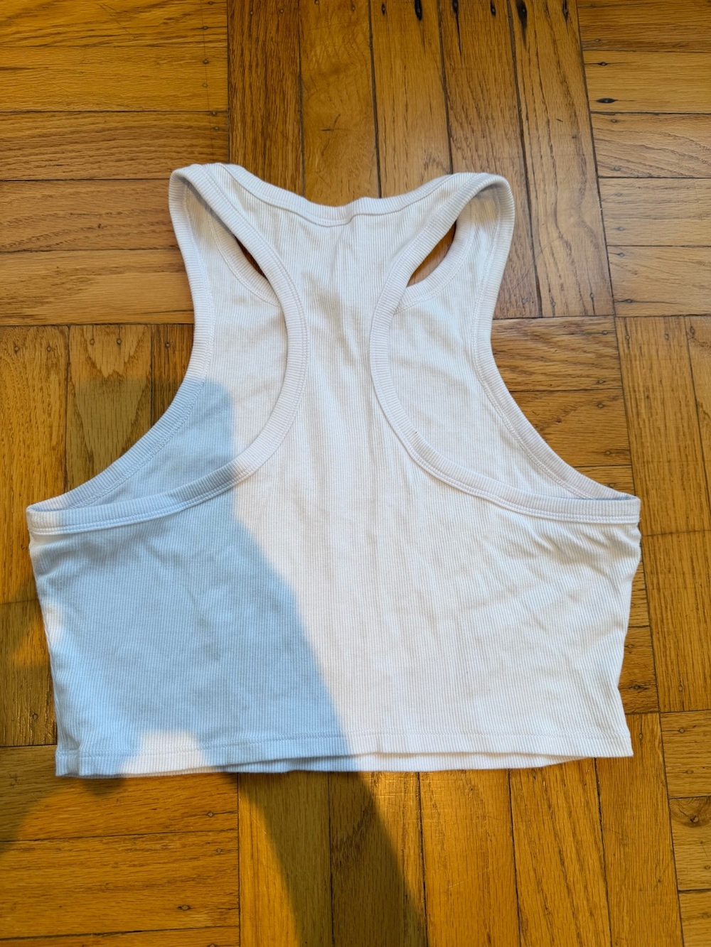 Alo White Ribbed Cropped Tank Top with Black Logo - Picture 4 of 4
